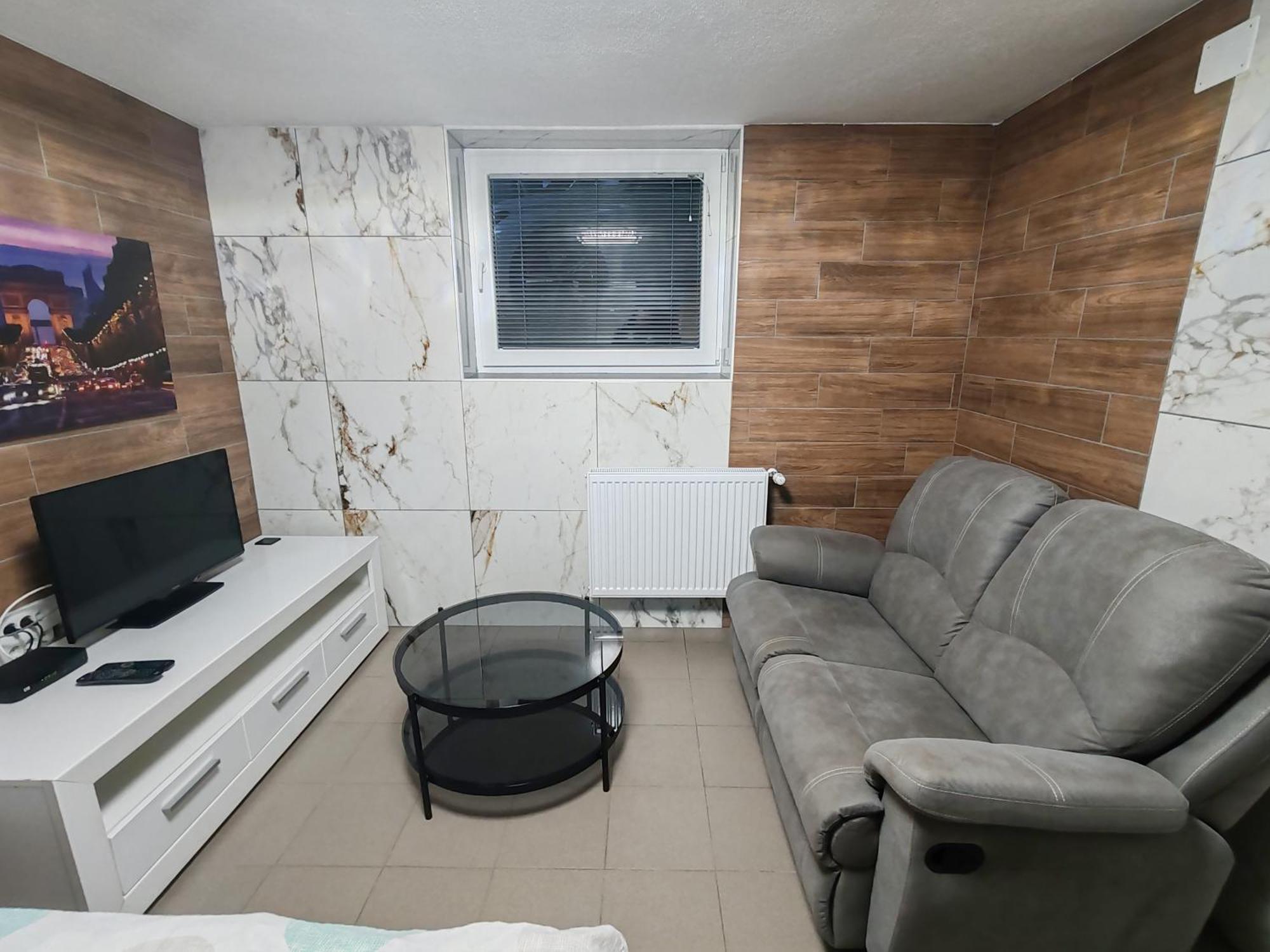 Apartments Malivojevic Zirovnica Rom bilde
